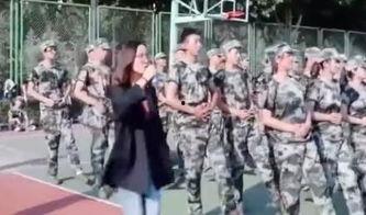 军训学哥吃瓜视频网站,揭秘校园生活幕后趣闻