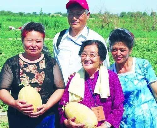 教授吃瓜视频大全,揭秘校园里的趣味瞬间